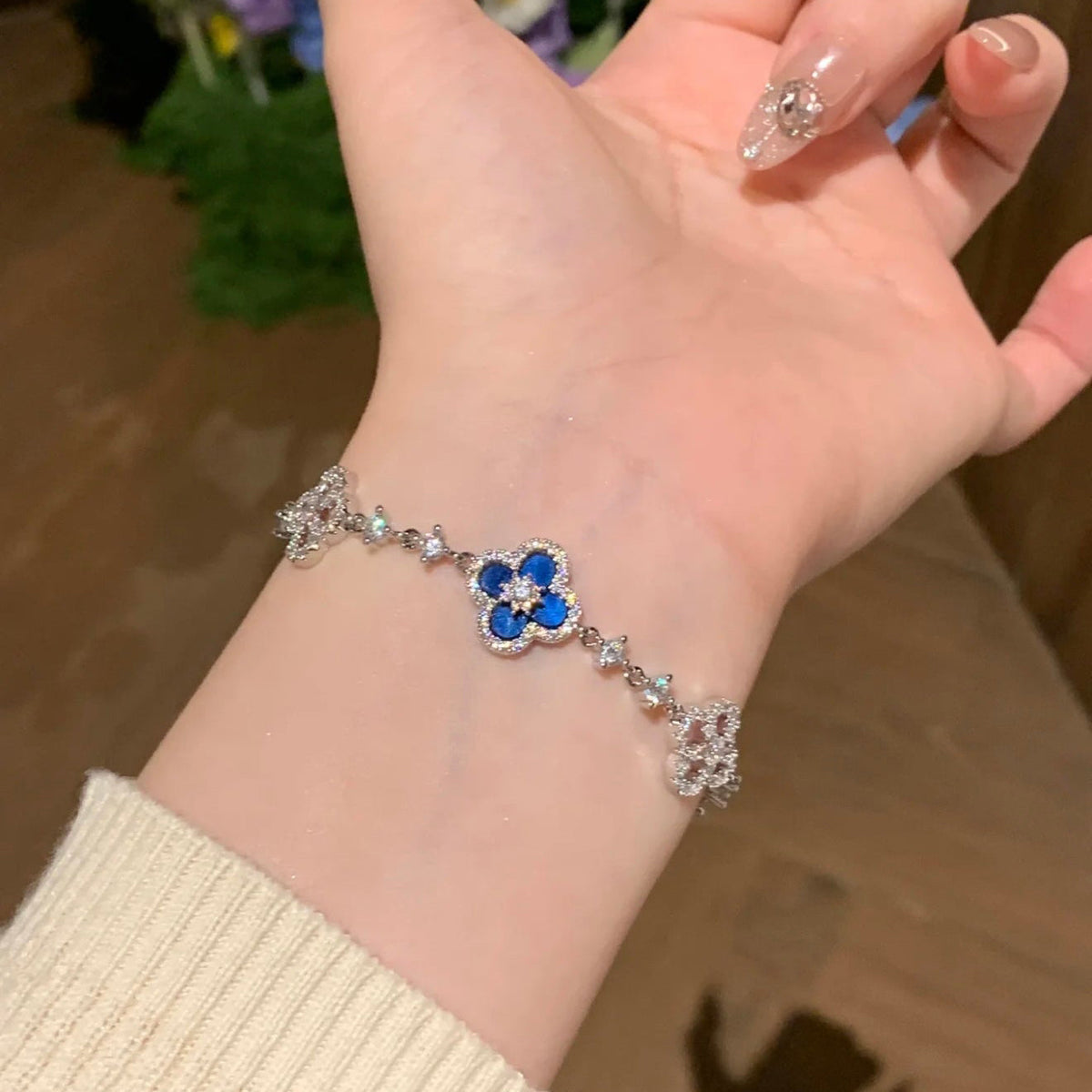[OAKJURI Jewelry]CLOVER 5 MOTIF PINK BLUE RED WHITE BRACELET