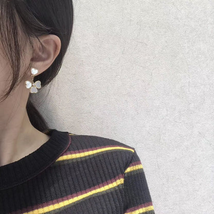 [OAKJURI Jewelry]CLOVER SWEET WHITE MOP EARRINGS