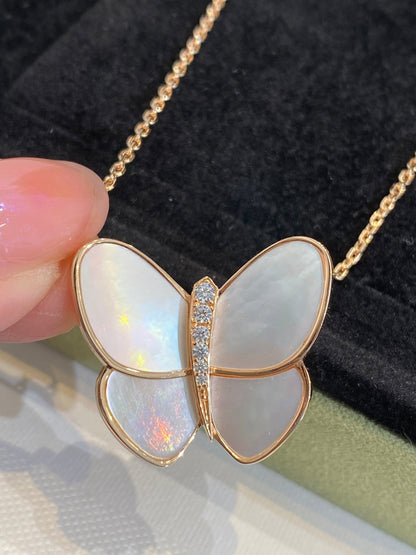 [OAKJURI Jewelry]BUTTERFLY GOLD MOP DIAMOND NECKLACE