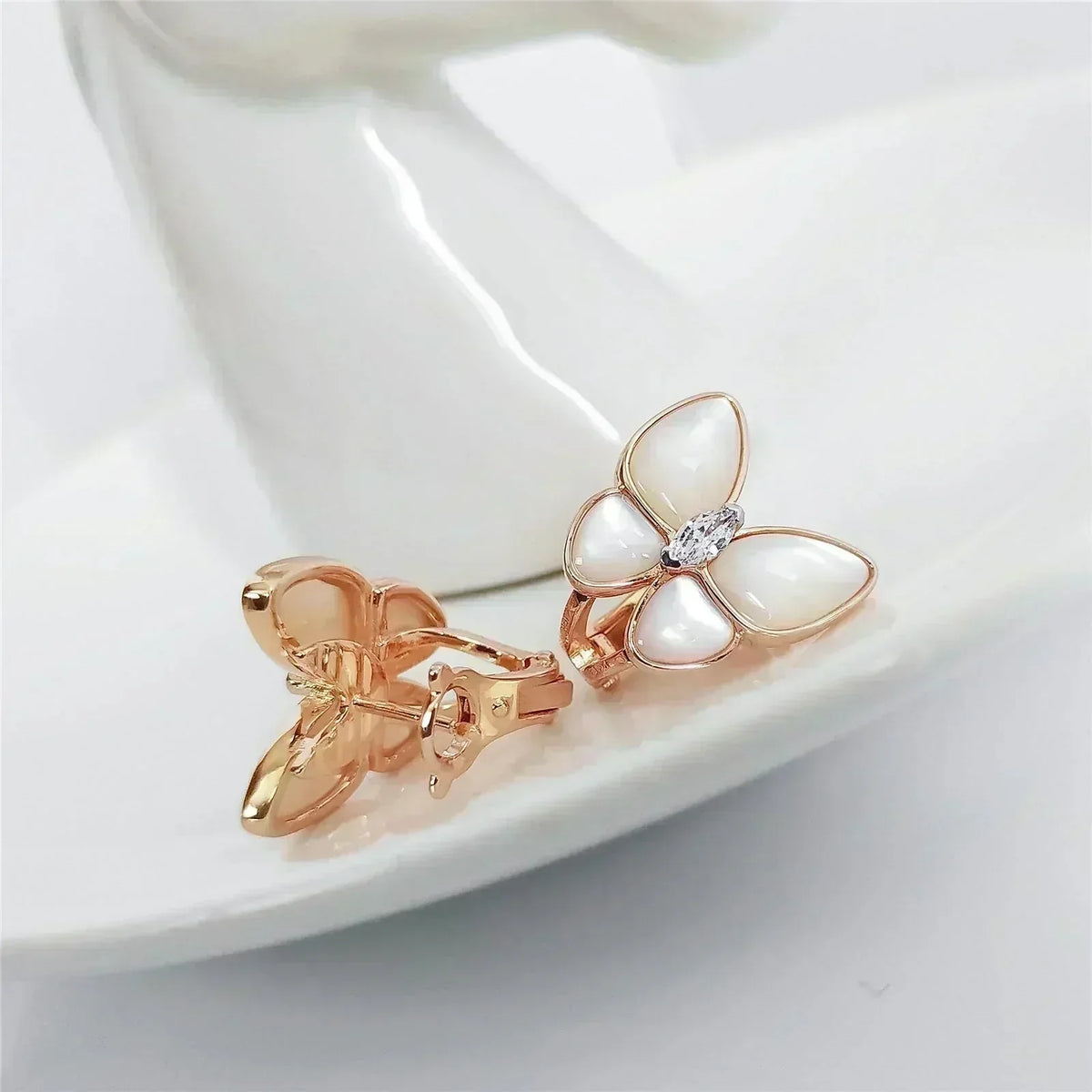[OAKJURI Jewelry]BUTTERFLY MOP DIAMOND EARRINGS