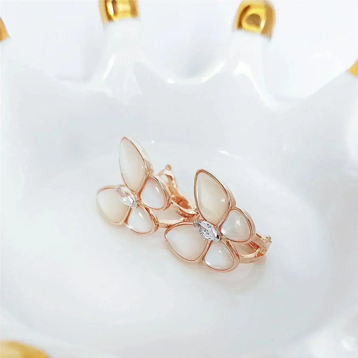 [OAKJURI Jewelry]BUTTERFLY MOP DIAMOND EARRINGS