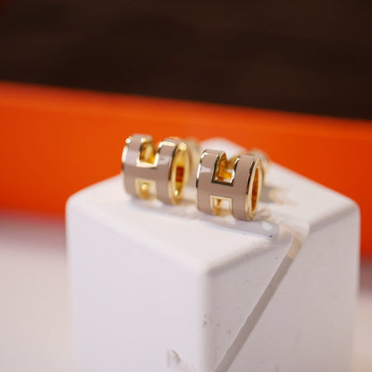 [OAKJURI Jewelry]MINI POP H GOLD EARRINGS GREY