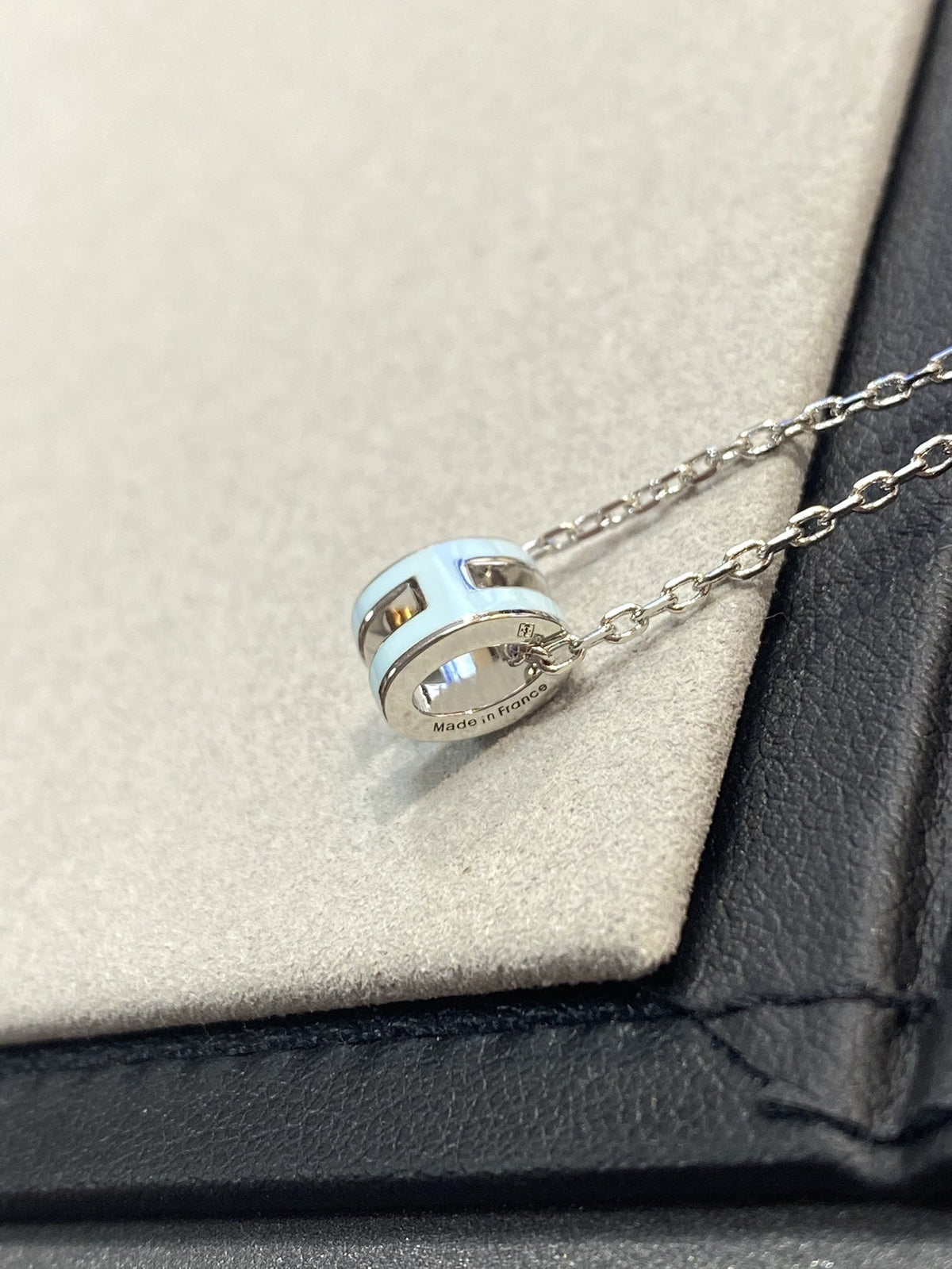 [OAKJURI Jewelry]POP H LIGHT BLUE NECKLACE