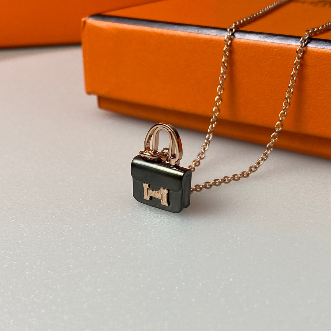 [OAKJURI Jewelry]CONSTANCE BLACK PEDANT PINK GOLD NECKLACE