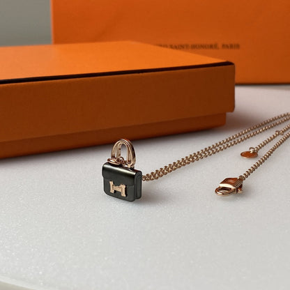 [OAKJURI Jewelry]CONSTANCE BLACK PEDANT PINK GOLD NECKLACE