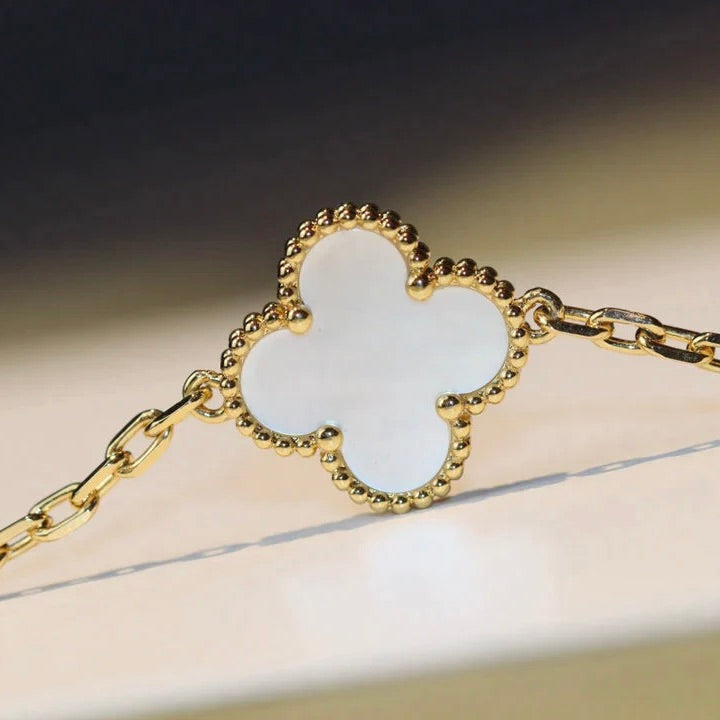 [OAKJURI Jewelry]CLOVER 20 MOTIFS WHITE MOP NECKLACE