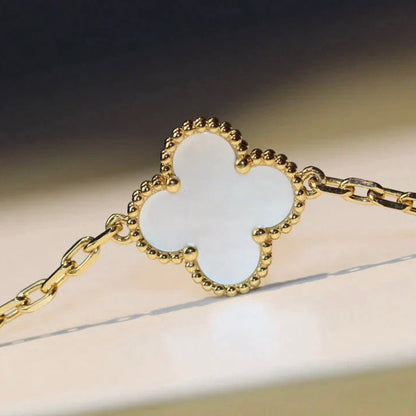 [OAKJURI Jewelry]CLOVER 20 MOTIFS WHITE MOP NECKLACE