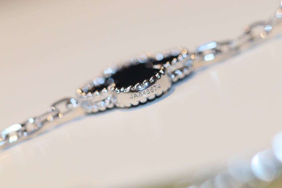 [OAKJURI Jewelry]CLOVER 20 MOTIFS ONYX DIAMOND SILVER