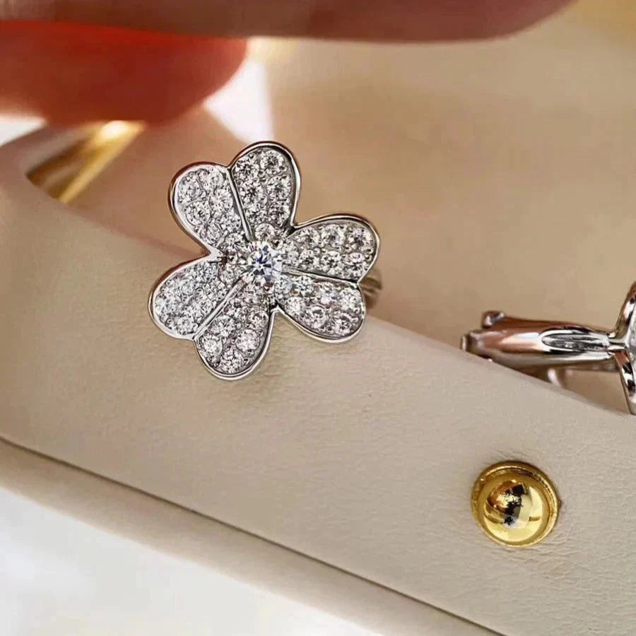 [OAKJURI Jewelry]CLOVER COMOS DIAMOND EARRINGS SILVER
