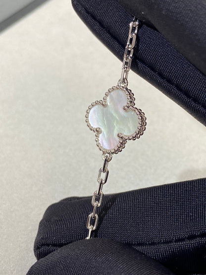 [OAKJURI Jewelry]CLOVER WHITE PEARL MOP 5 MOTIF BRACELET COLLECTION