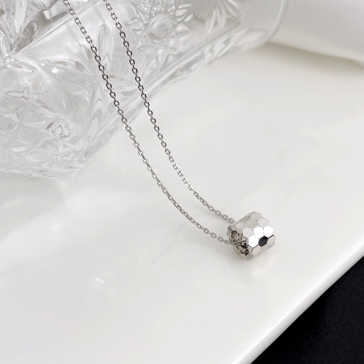 [OAKJURI Jewelry]BEE MINI NECKLACE