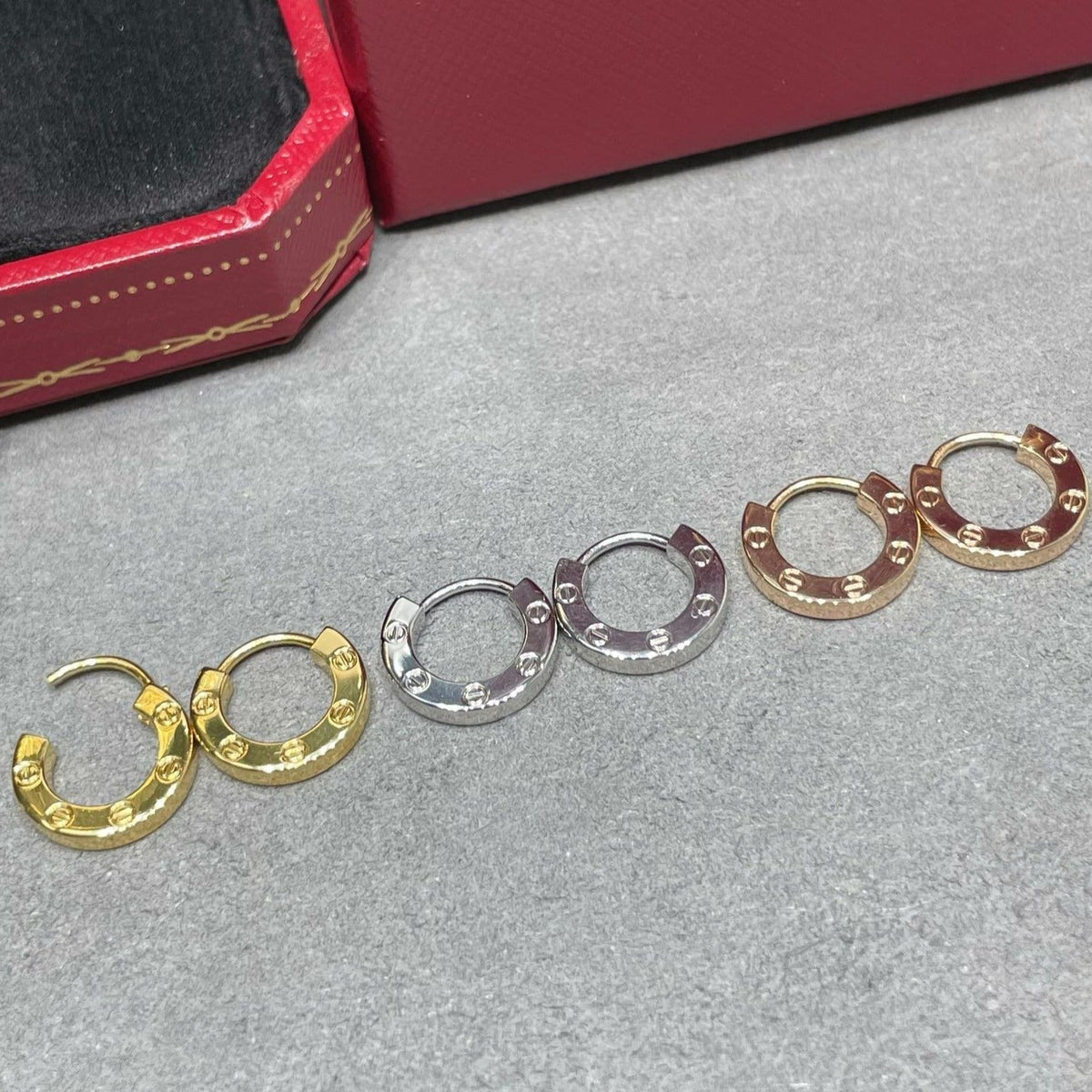 [OAKJURI Jewelry] LOVE MINI EARRINGS
