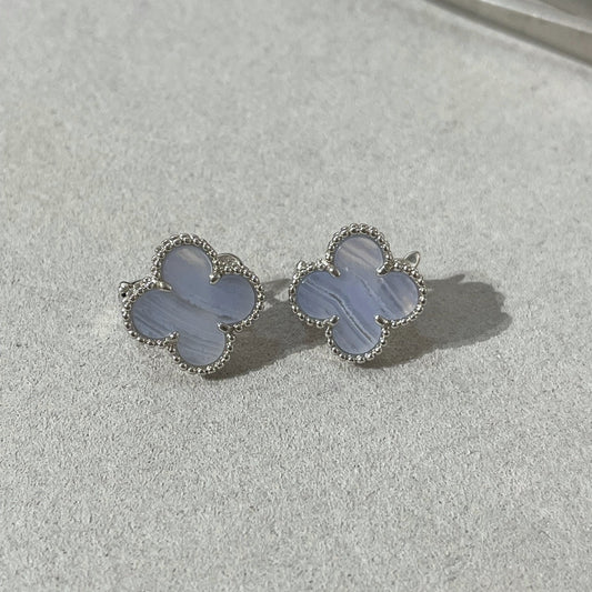 [OAKJURI Jewelry]CLOVER CHALCEDONY SILVER STUD EARRINGS