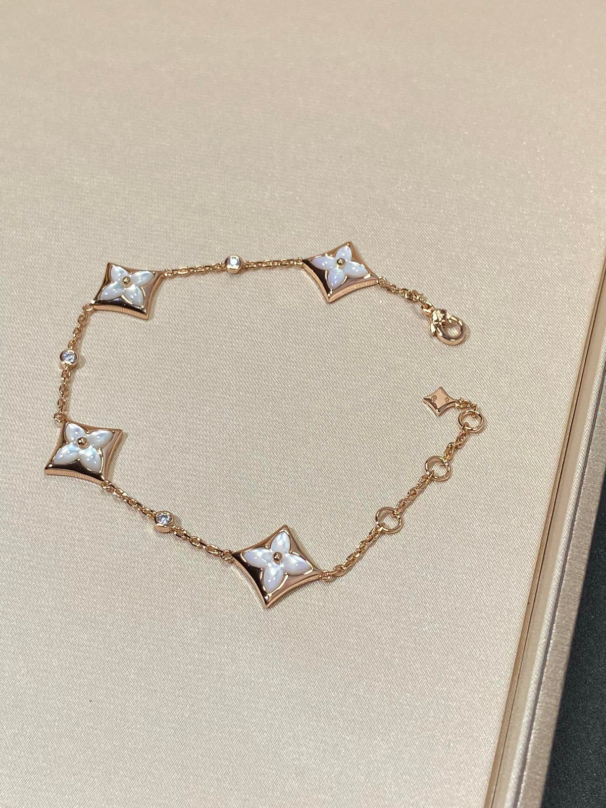 [OAKJURI Jewelry]STAR 4 MOTIF MOP DIAMOND PINK GOLD BRACELET