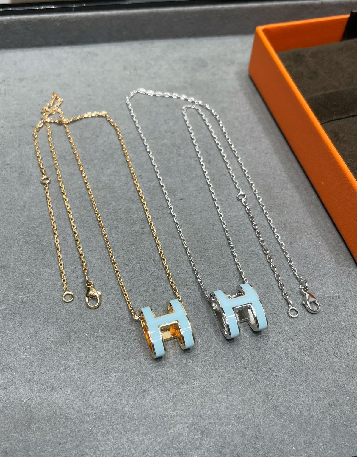 [OAKJURI Jewelry]POP H SKY BLUE NECKLACE