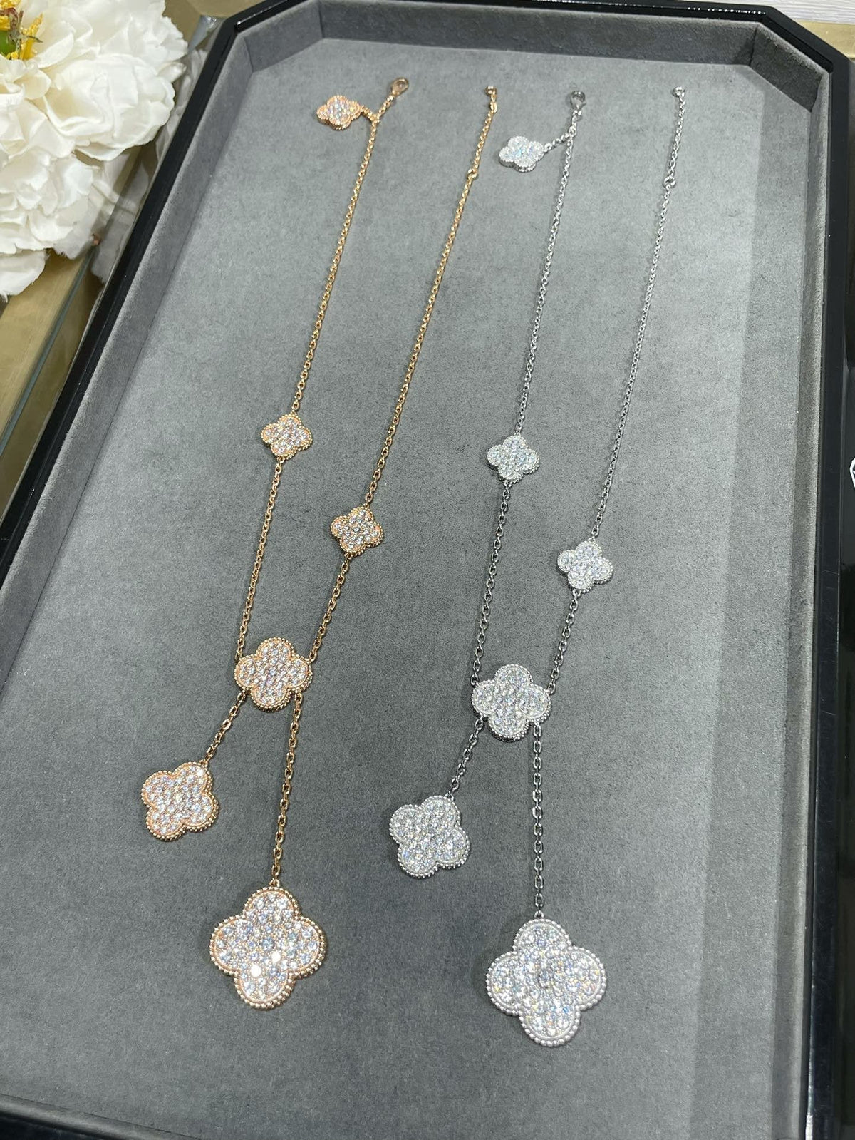 [OAKJURI Jewelry]CLOVER 6 MOTIF DIAMOND PAVED NECKLACE