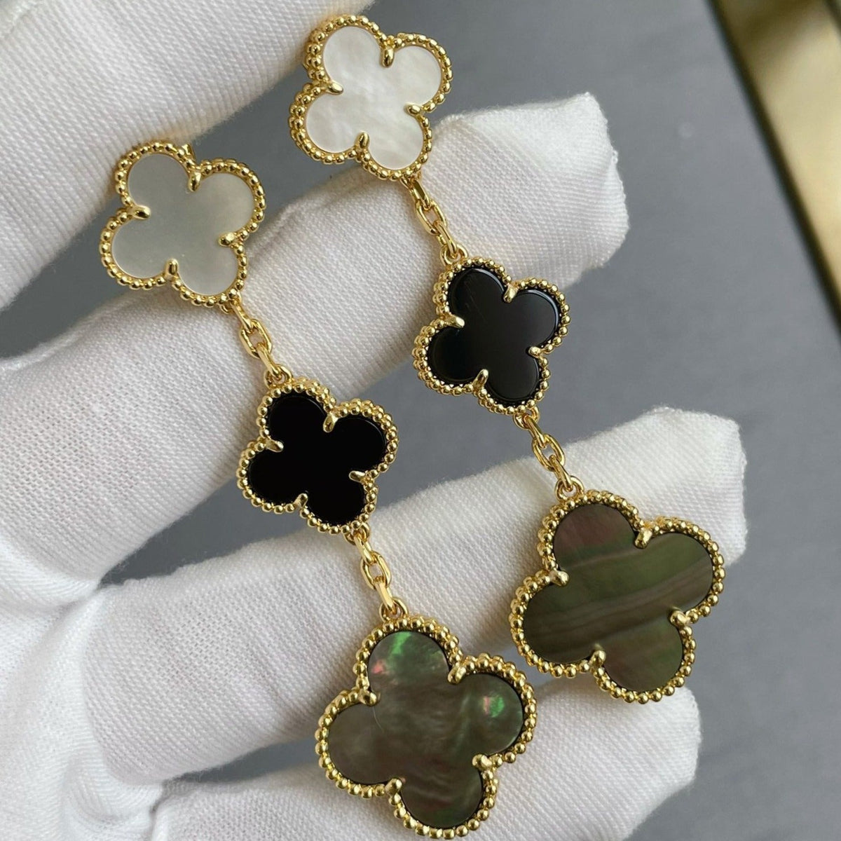 [OAKJURI Jewelry]CLOVER 3 MOTIF MOP ONYX DARK MOP PINK GOLD EARRINGS