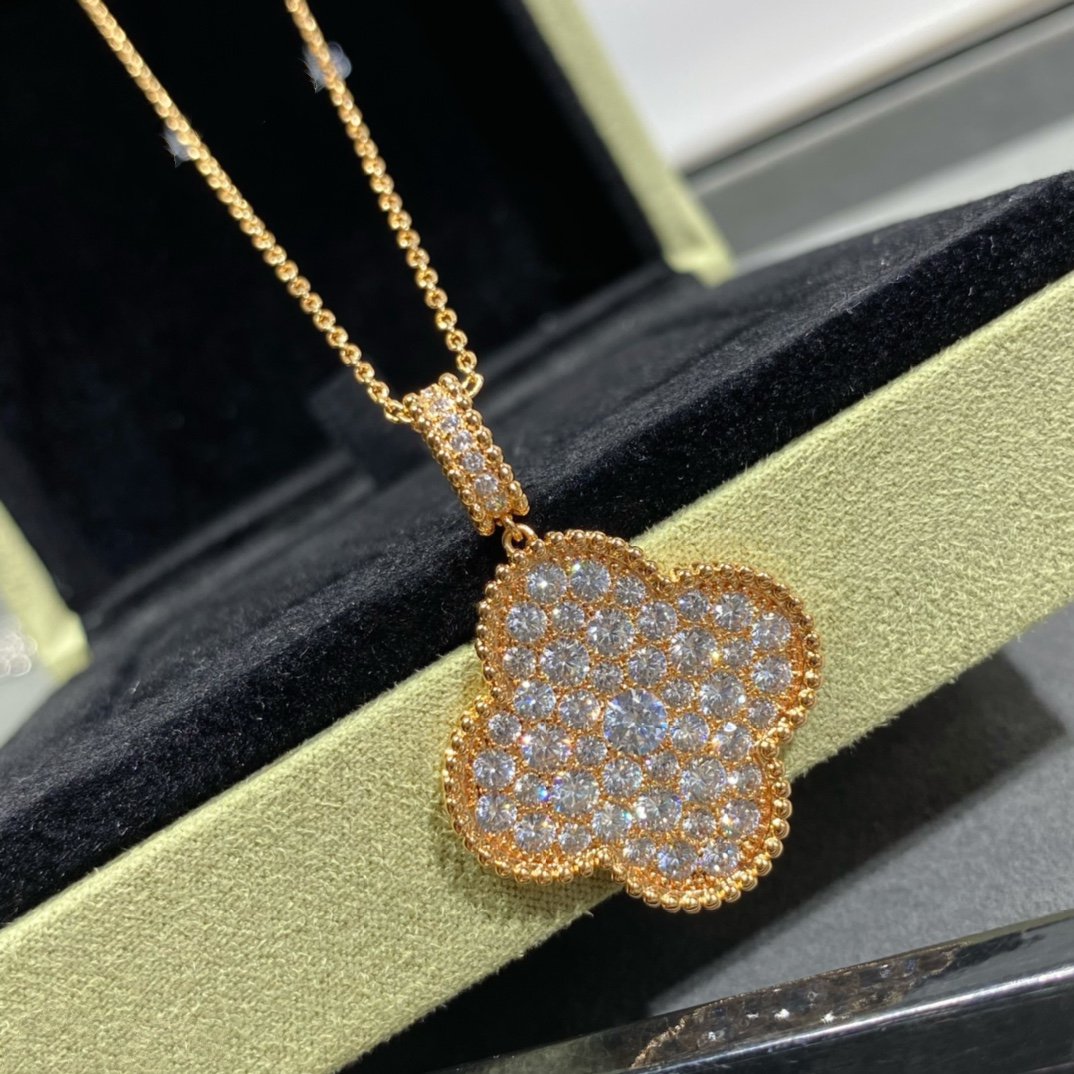 [OAKJURI Jewelry]CLOVER 25MM LARGE PEDANT DIAMOND PAVED LONG NECKLACE