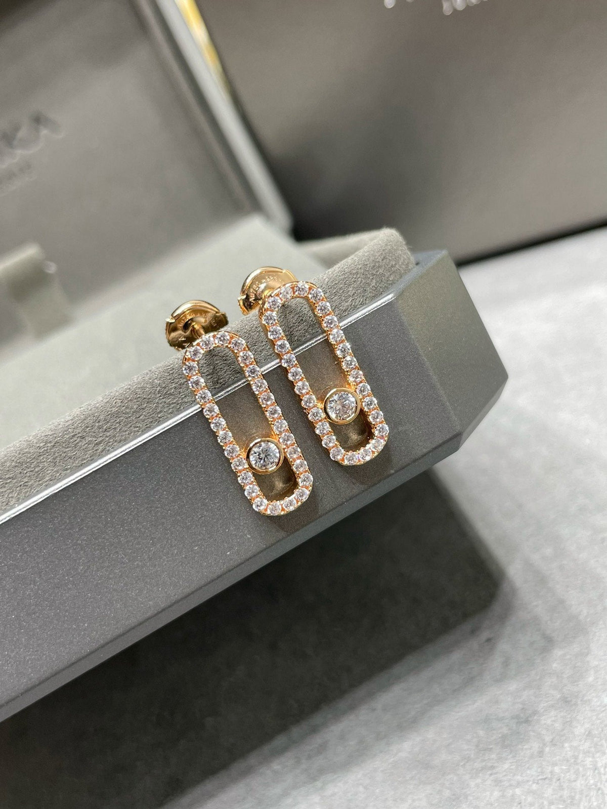 [OAKJURI Jewelry]MOVE UNO STUD DIAMOND PAVED EARRINGS