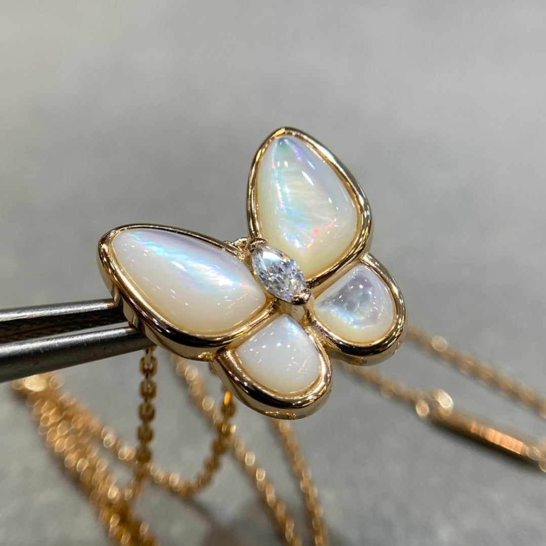 [OAKJURI Jewelry]BUTTERFLY MOP DIAMOND NECKLACE