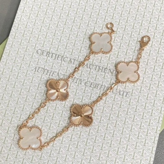 [OAKJURI Jewelry]CLOVER WHITE PEARL MOP 5 MOTIF BRACELET COLLECTION