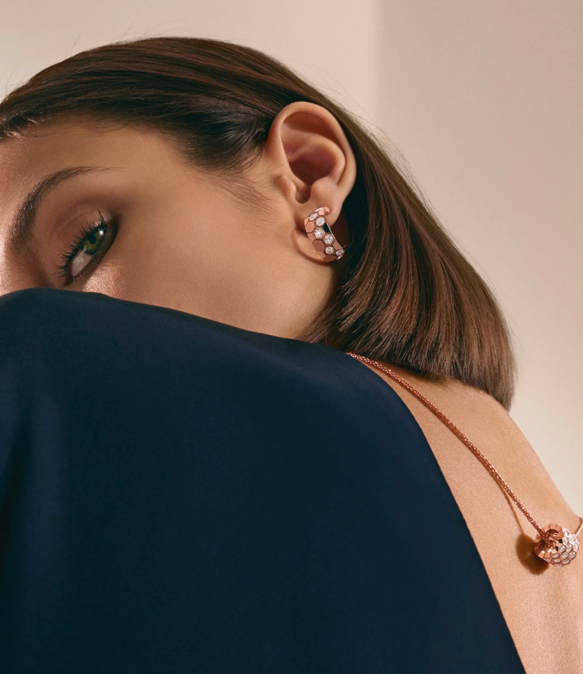 [OAKJURI Jewelry]BEE LOVE DIAMOND HOOP EARRINGS