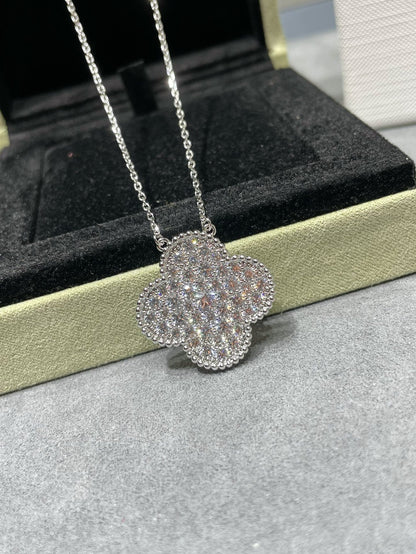 [OAKJURI Jewelry]CLOVER 25MM LARGE PENDANT DIAMOND PAVED SILVER NECKLACE