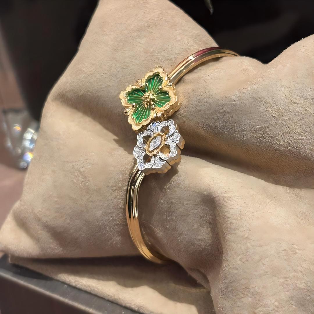 [OAKJURI Jewelry JEWELRY] OPERA TULLE  GOLD BRACELET WITH ENAMEL BACKGROUND