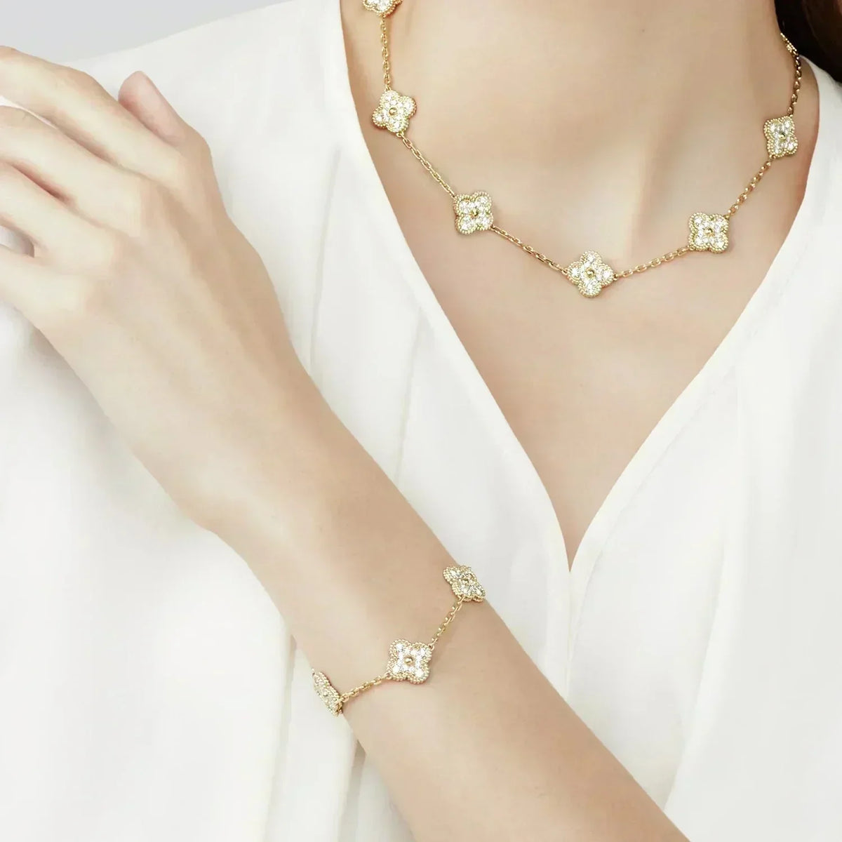 [OAKJURI Jewelry] CLOVER 5 MOTIF FULL DIAMOND BRACELET COLLECTION