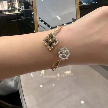 [OAKJURI Jewelry JEWELRY] OPERA TULLE  GOLD BRACELET WITH ENAMEL BACKGROUND