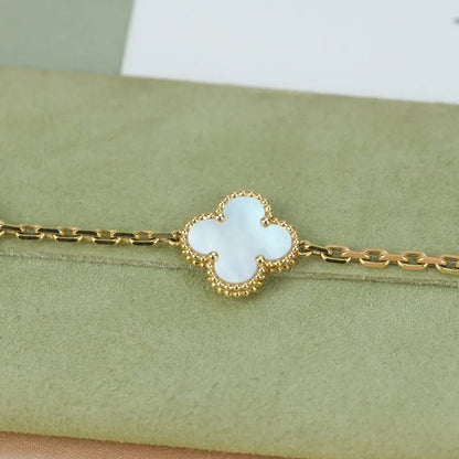 [OAKJURI Jewelry]CLOVER WHITE PEARL MOP 5 MOTIF BRACELET COLLECTION