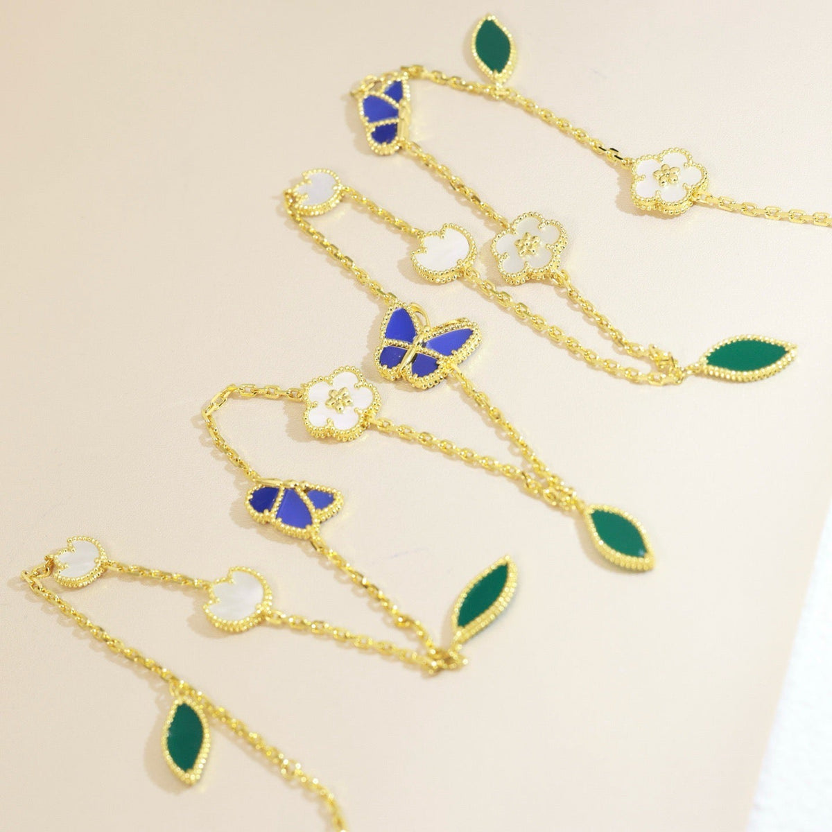 [OAKJURI Jewelry]LUCKY SPRING BUTTERFLY 15 FLOWER NECKLACE
