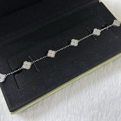[OAKJURI Jewelry]CLOVER 6 MOTIF DIAMOND BRACELET