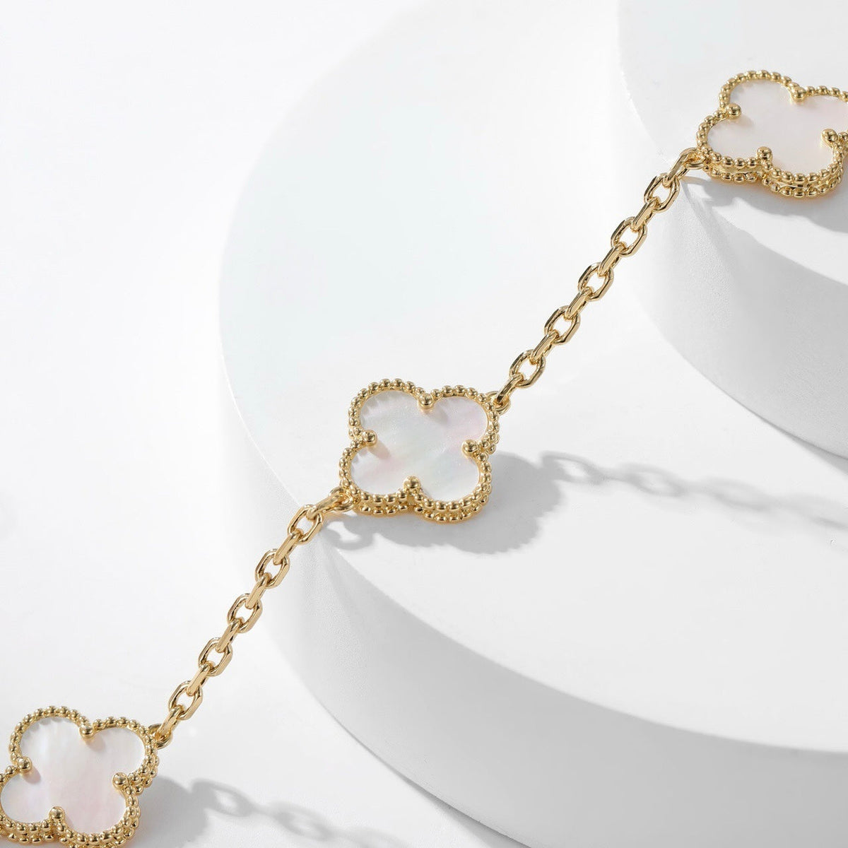 [OAKJURI Jewelry]CLOVER 10 MOTIFS WHITE MOTHER OF PEARL NECKLACE