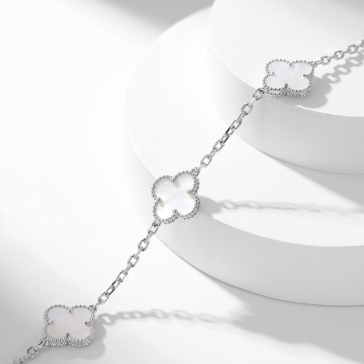 [OAKJURI Jewelry]CLOVER 10 MOTIFS WHITE MOTHER OF PEARL NECKLACE