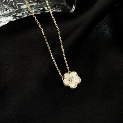 [OAKJURI Jewelry]LUCKY  WHITE MOP  PLUM BLOSSOM NECKLACE