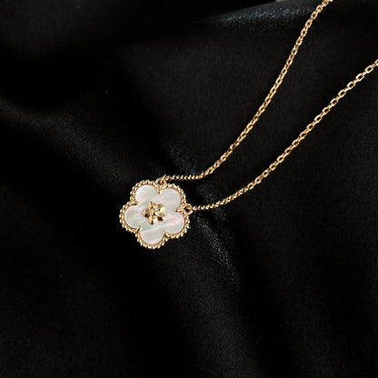 [OAKJURI Jewelry]LUCKY  WHITE MOP  PLUM BLOSSOM NECKLACE