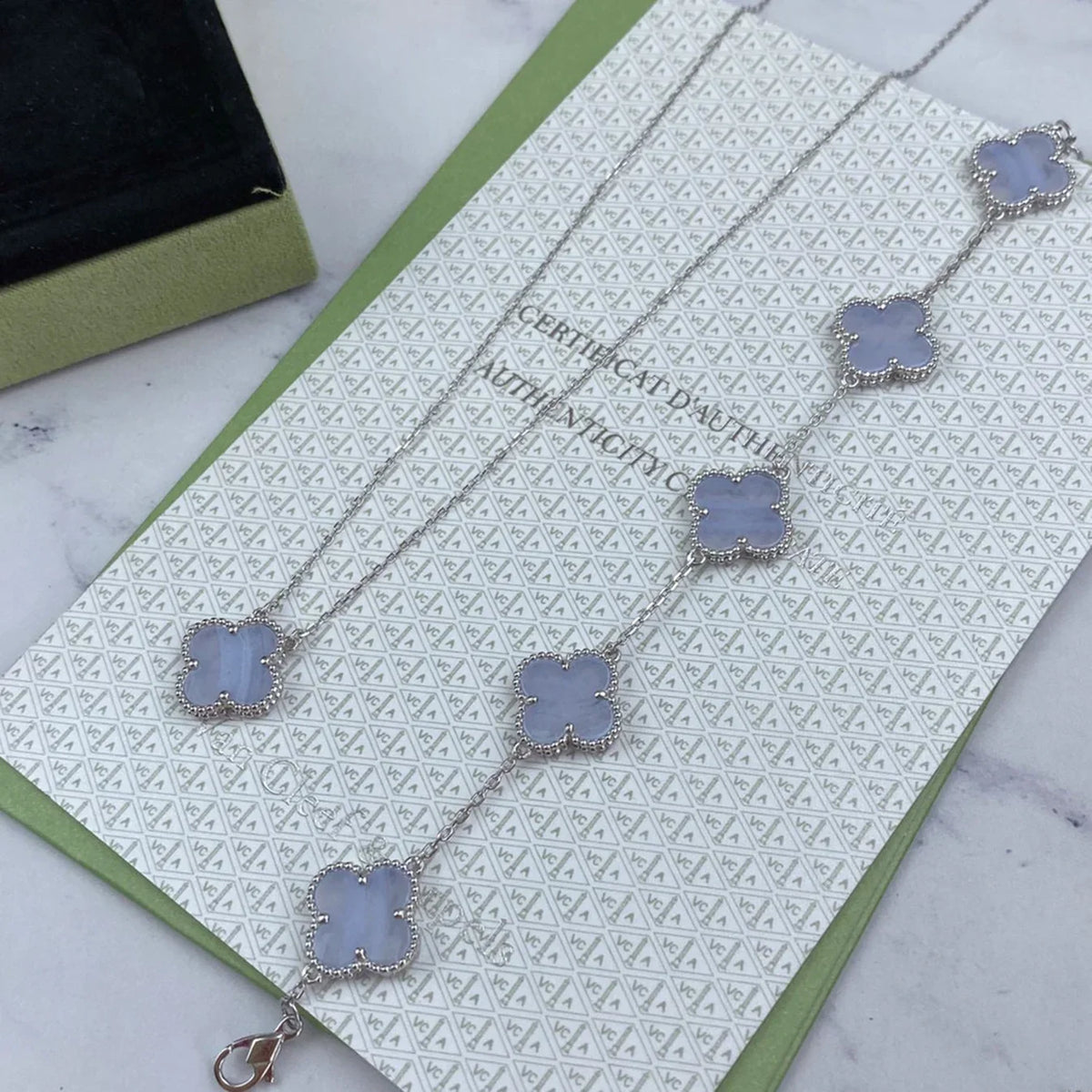 [OAKJURI Jewelry] CLOVER 5 MOTIF PURPLE CHALCEDONY BRACELET COLLECTION