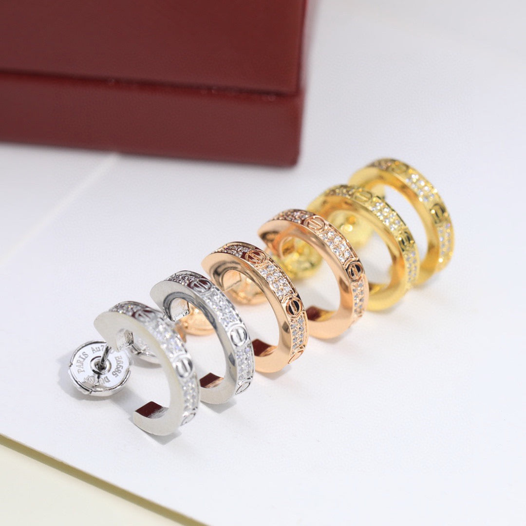 [OAKJURI Jewelry] LOVE 5.5MM DIAMOND PAVED EARRINGS