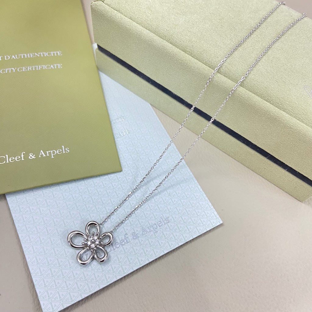 [OAKJURI Jewelry]FLOWERLACE NECKLACE 5 DIAMONDS