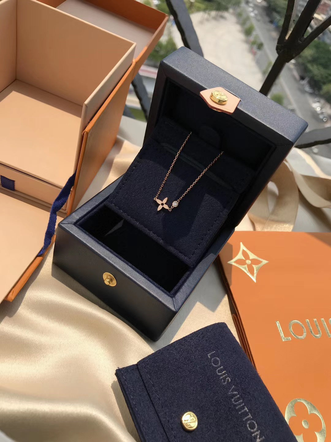 [OAKJURI Jewelry]BLOSSOM PENDANT PINK GOLD AND DIAMOND