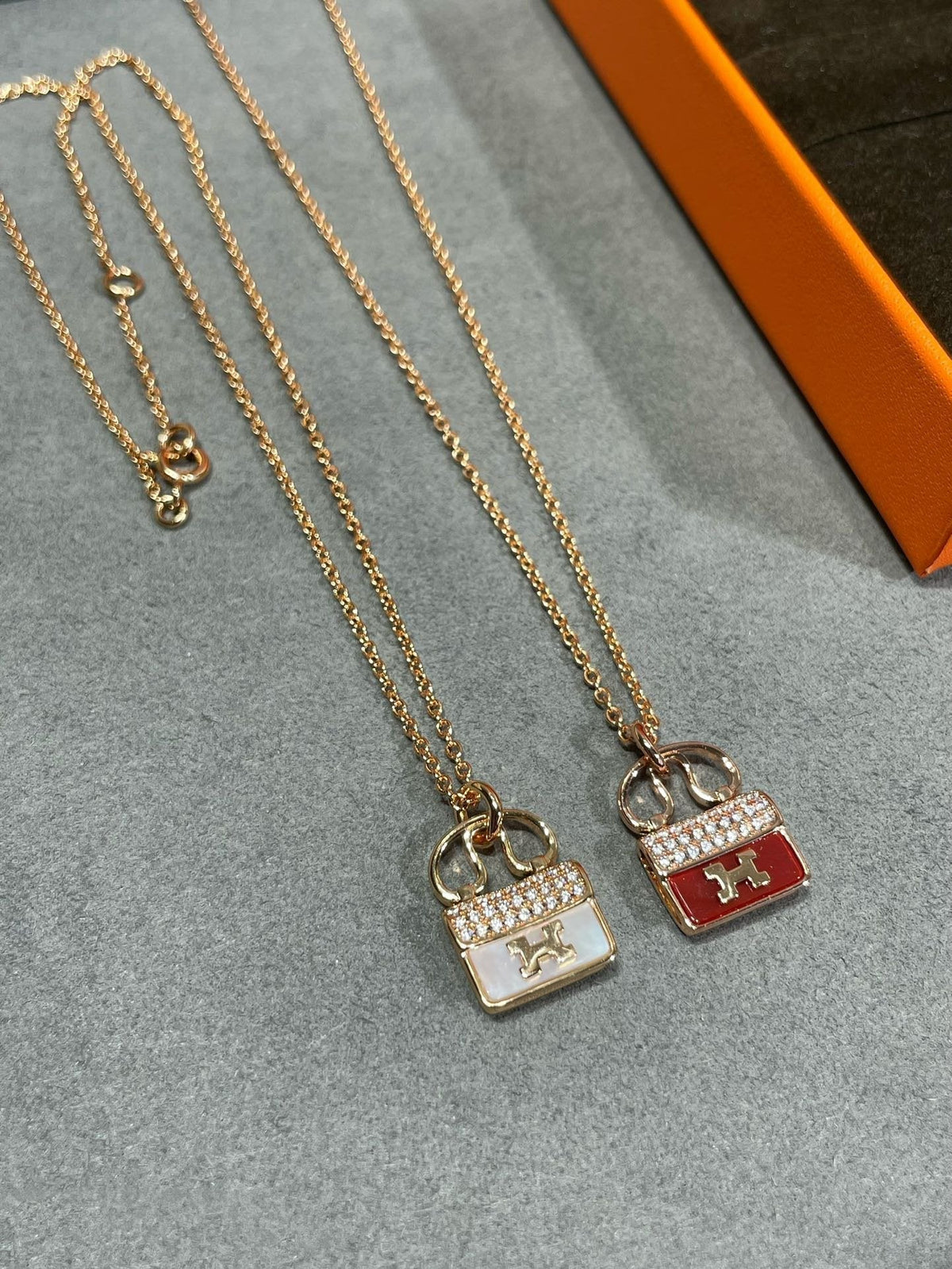 [OAKJURI Jewelry]H CIRCE MOISSANITE PENDANT NECKLACE GOLD