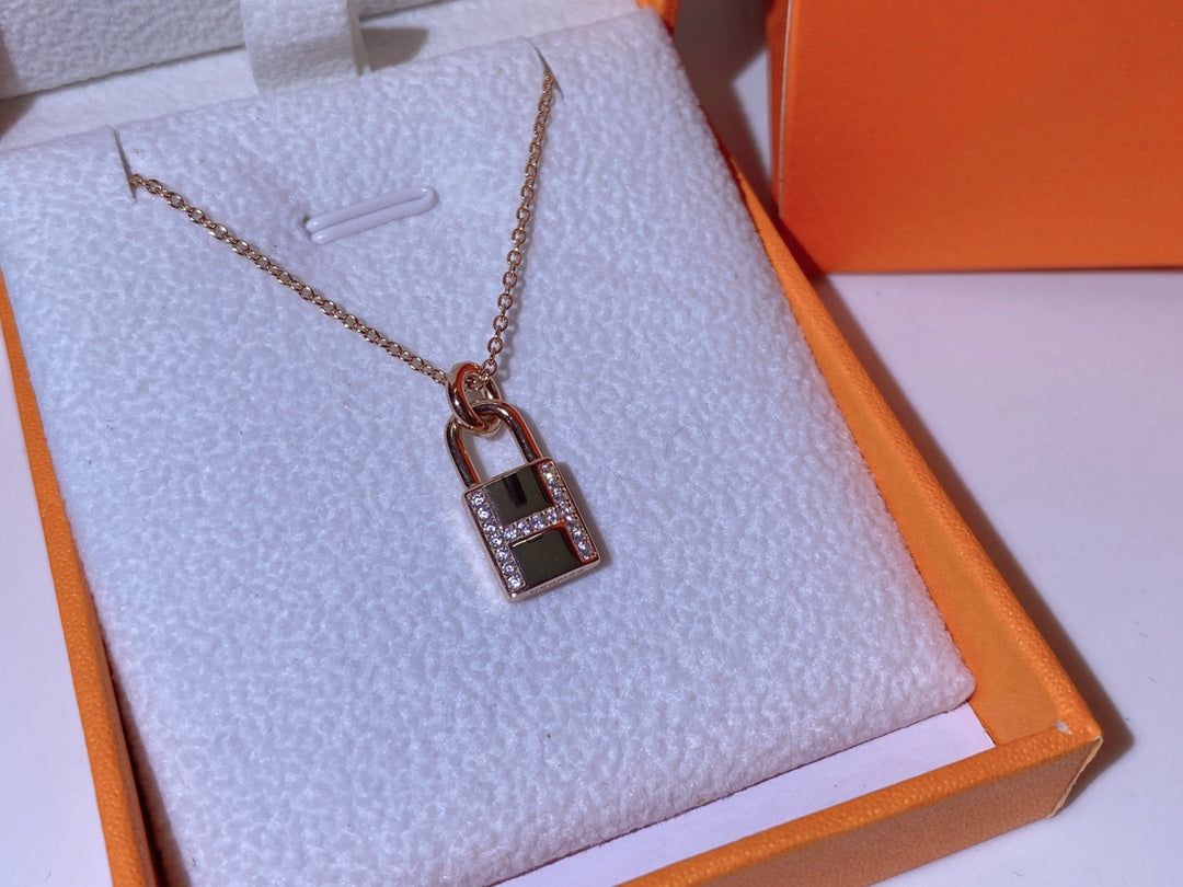 [OAKJURI Jewelry]HM ADVANCED NICHE LOCK HEAD NECKLACE DIAMONDS