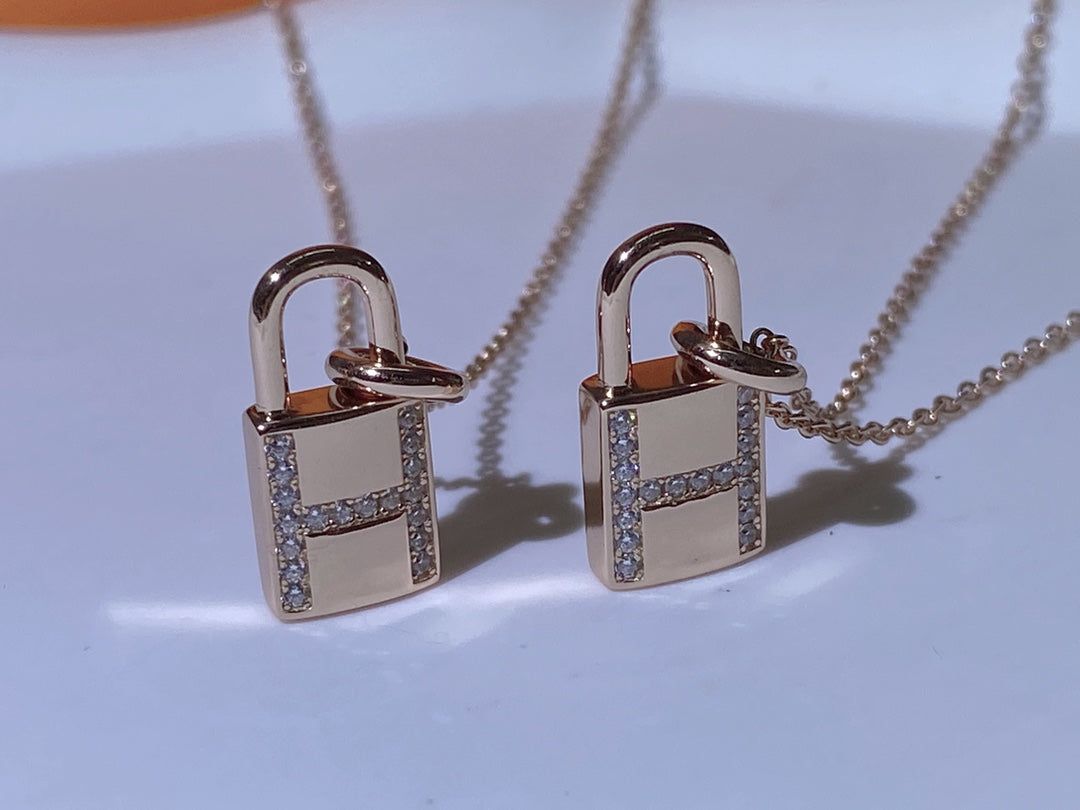 [OAKJURI Jewelry]HM ADVANCED NICHE LOCK HEAD NECKLACE DIAMONDS