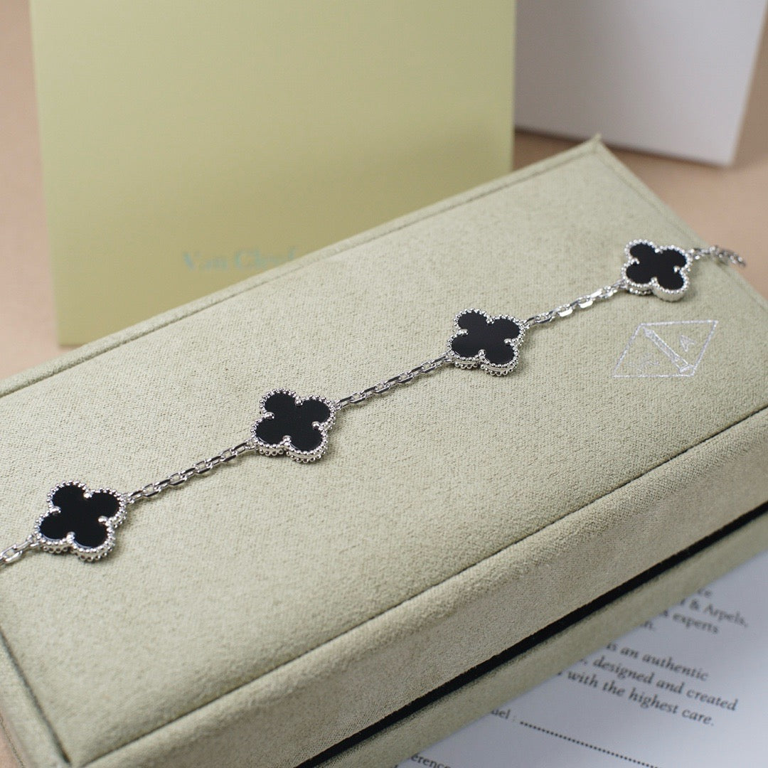 [OAKJURI Jewelry] CLOVER 5 MOTIF ONYXS BRACELET COLLECTION