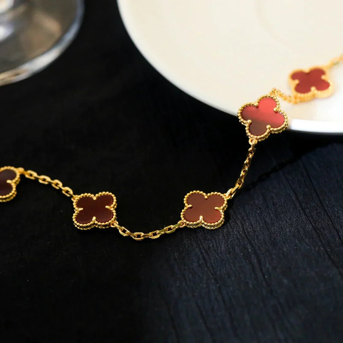 [OAKJURI Jewelry] CLOVER 5 MOTIF RED CORNELIAN BRACELET COLLECTION