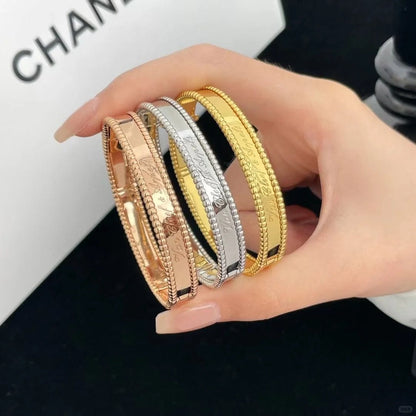 [OAKJURI Jewelry]CLOVER PERLEE BRACELET SIGNATURE ENGRAVING SERIES